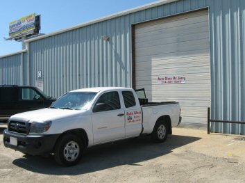 Photo of truck and shop for Auto Glass by Jerry in Rockwall, Texas